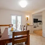 Cozy In Prolozac Donji With Wifi Casa vacanze